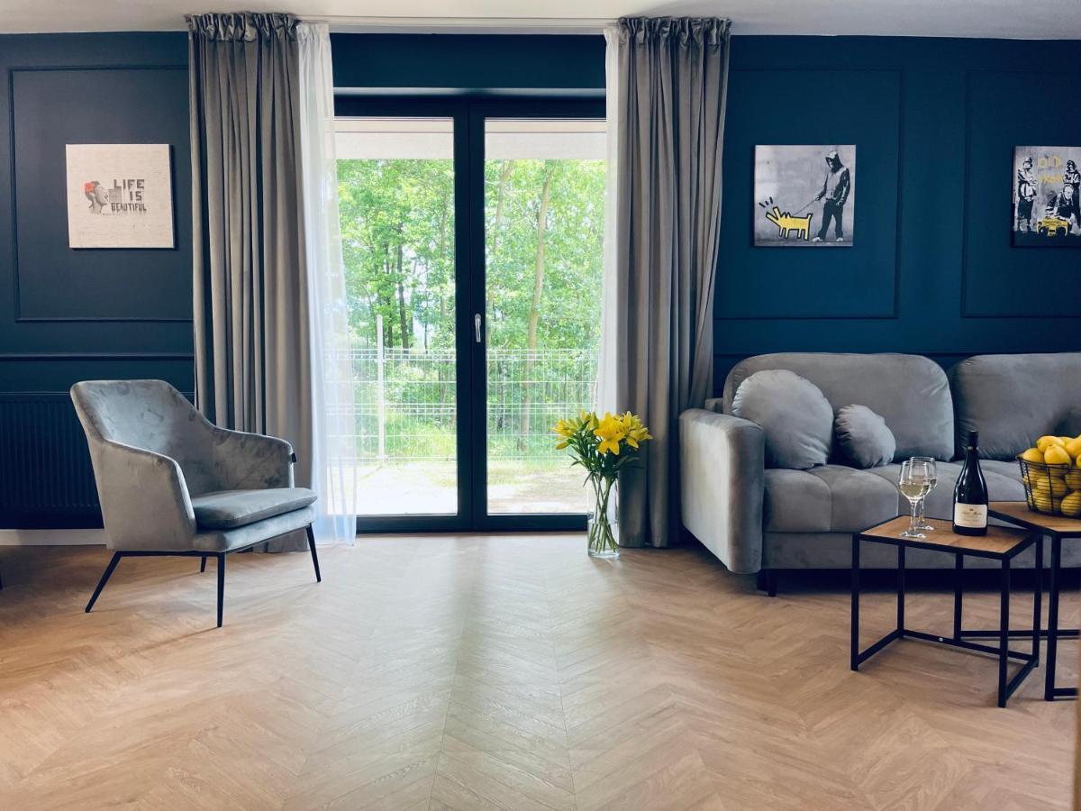 Apartamenty Maxa Czornyja 耶莱尼亚古拉 外观 照片
