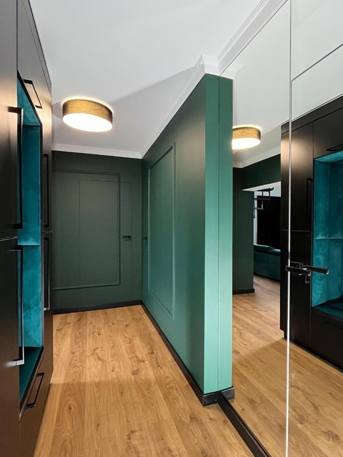 Apartamenty Maxa Czornyja 耶莱尼亚古拉 外观 照片