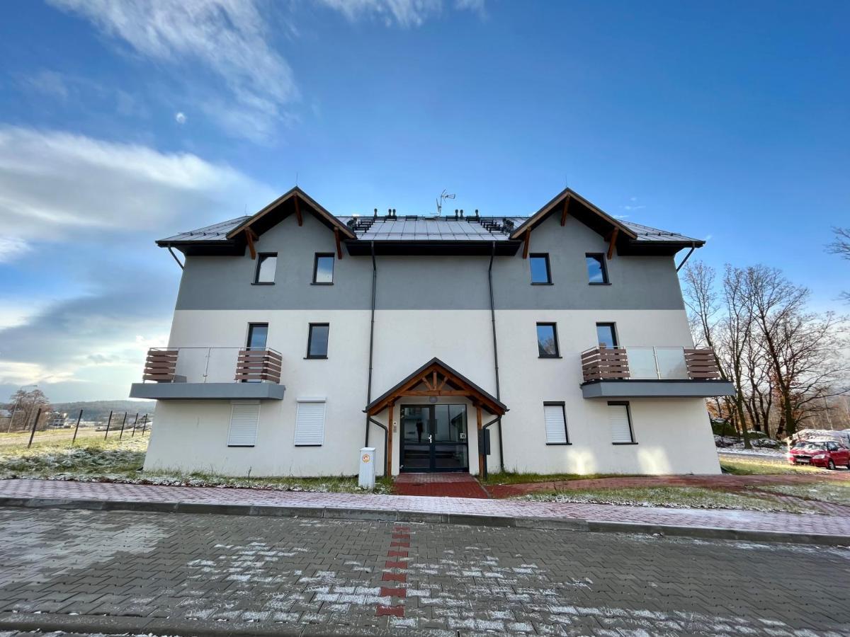 Apartamenty Maxa Czornyja 耶莱尼亚古拉 外观 照片